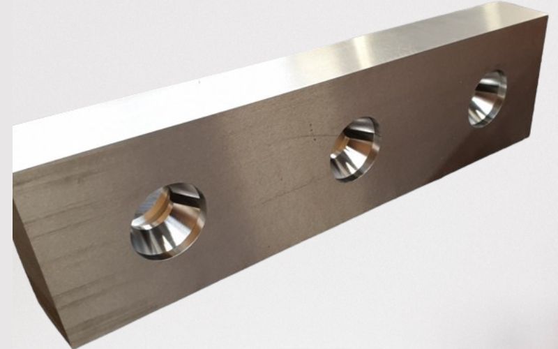 Durable Metal Blades Designed by Perfect Engineering Works product
